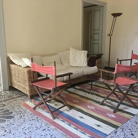 Al Carmine - Ampio E Luminoso Apartamento