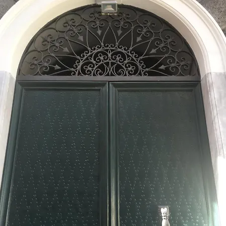 Apartamento Al Carmine - Ampio E Luminoso